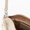 Mittlere Tasche mit Nieten und Fransen