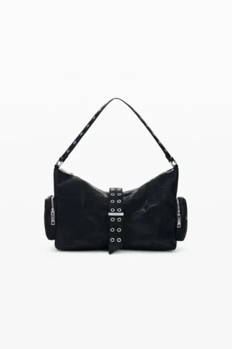 Mittlere Tasche mit Perforation