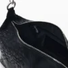 Mittlere Tasche mit Stickerei