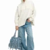 Mittlerer Rucksack aus Denim mit Rüschen