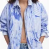 Oversized-Hemd im Arty-Stil Oversized-Hemd im Arty-Stil
