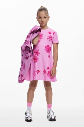 Plissiertes Blumenkleid Plissiertes Blumenkleid