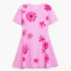 Plissiertes Blumenkleid