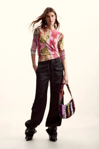Pullover entworfen von Christian Lacroix