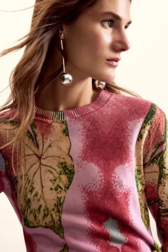 Pullover entworfen von Christian Lacroix