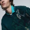 Pullover mit Stillleben-Struktur