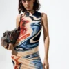 Ärmelloses Kleid mit Print Ärmelloses Kleid mit Print