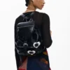 Rucksack mit Herzschnallen Rucksack mit Herzschnallen