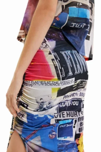 Schmaler, geraffter Midi-Rock mit Collagen-Print