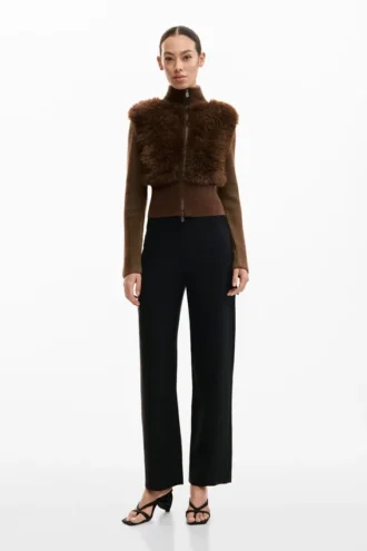 Schokoladenbraune Strickjacke Schokoladenbraune Strickjacke