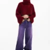 Set aus kurz geschnittenem Pullover und Mütze Set aus kurz geschnittenem Pullover und Mütze