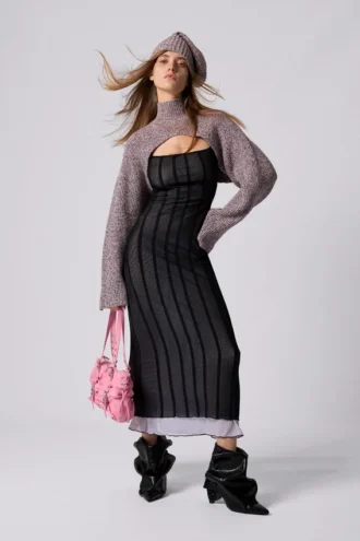 Set aus Pullover und Strickhut