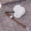 Set aus Pullover und Strickhut Set aus Pullover und Strickhut