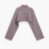 Set aus Pullover und Strickhut Set aus Pullover und Strickhut