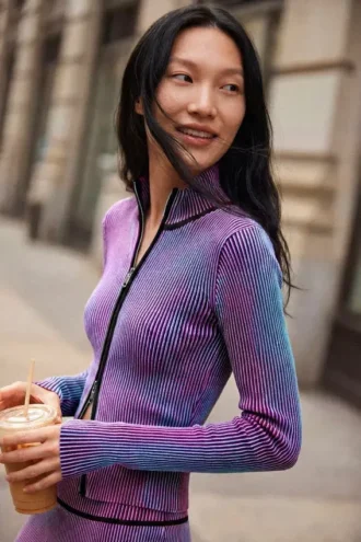 Strickjacke mit doppeltem Reißverschluss Strickjacke mit doppeltem Reißverschluss