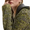 Strickjacke mit Reißverschluss Strickjacke mit Reißverschluss