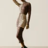 Strickkleid mit hohem Kragen Strickkleid mit hohem Kragen