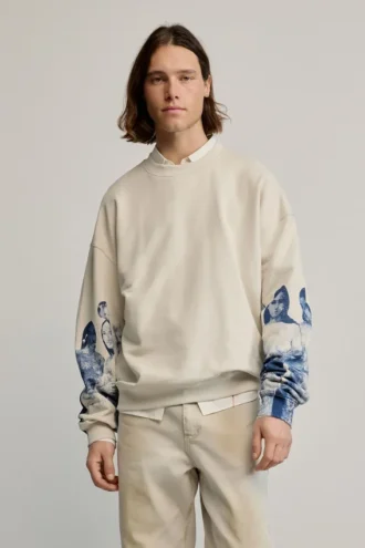 Sweatshirts mit bedruckten Ärmeln