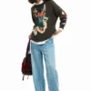 Sweatshirts mit Collagen-Motiv Sweatshirts mit Collagen-Motiv
