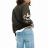 Sweatshirts mit Collagen-Motiv Sweatshirts mit Collagen-Motiv