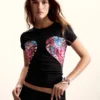 T-Shirt entworfen von M. Christian Lacroix T-Shirt entworfen von M. Christian Lacroix