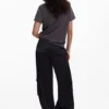 T-Shirt mit gesticktem Logo T-Shirt mit gesticktem Logo