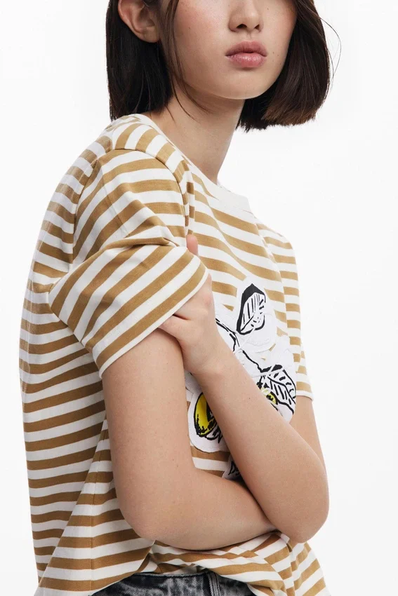 T-Shirt mit Streifenmuster T-Shirt mit Streifenmuster