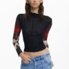 T-Shirt mit transparenten Ärmeln