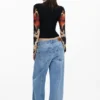 T-Shirt mit transparenten Ärmeln
