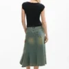 Tailliertes T-Shirt mit Blumenmuster Tailliertes T-Shirt mit Blumenmuster