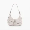 Tasche mit floralen Applikationen