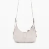 Tasche mit floralen Applikationen