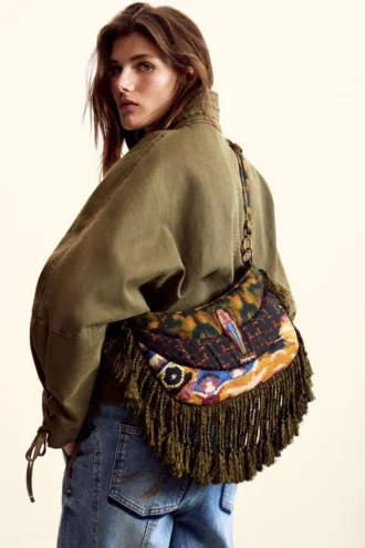 Tasche mit Fransen, entworfen von Christian Lacroix
