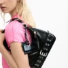 Tasche mit Schnallenverzierung