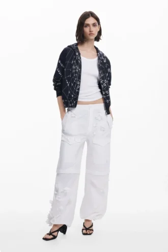 Wandelbare Hose mit Blumen von Tyler Mcgillivary