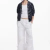 Wandelbare Hose mit Blumen von Tyler Mcgillivary