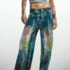 Weit geschnittene Splatter-Jeans