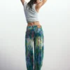Weit geschnittene Splatter-Jeans
